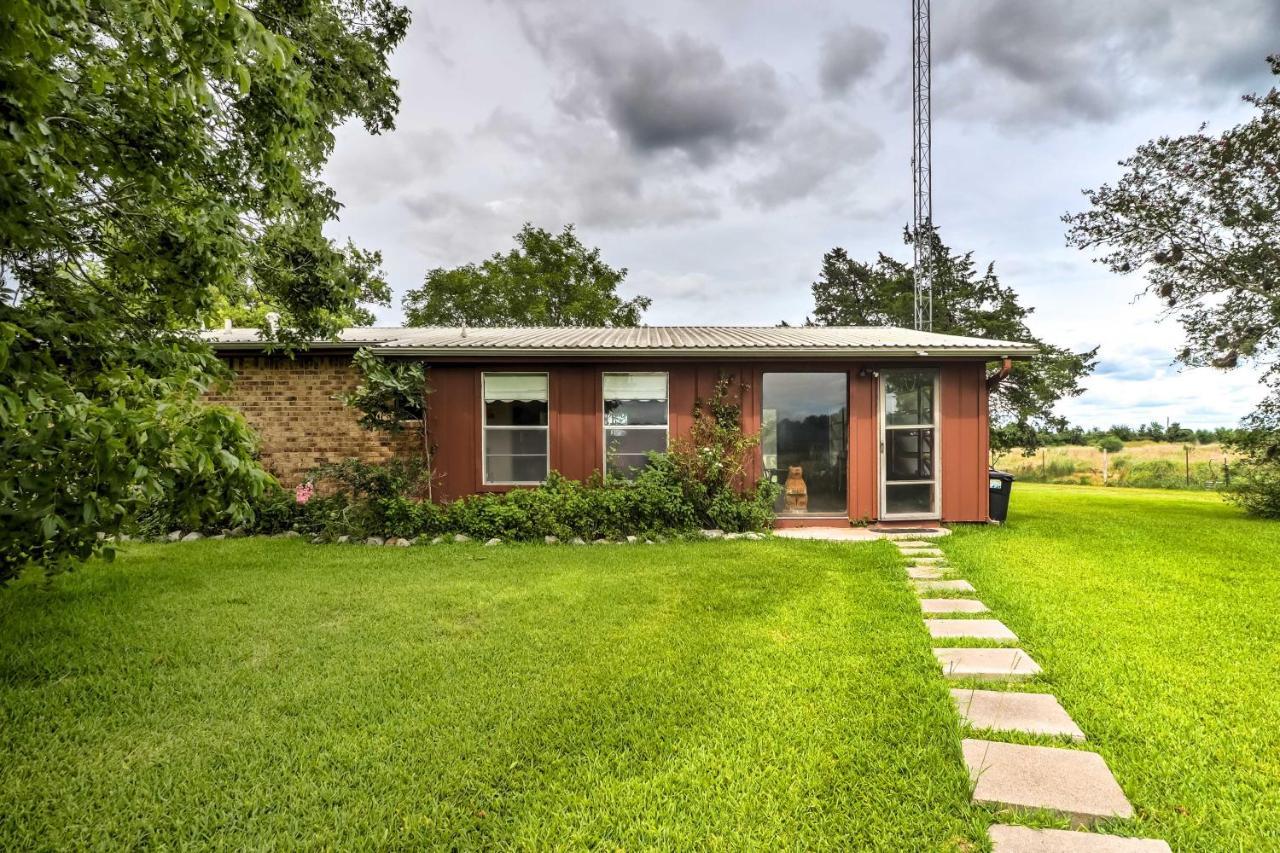 Carmine Cottage With Porch On Beautiful 60-Acre Farm Buitenkant foto